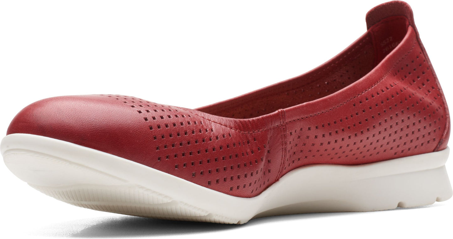 Jenette Ease Red