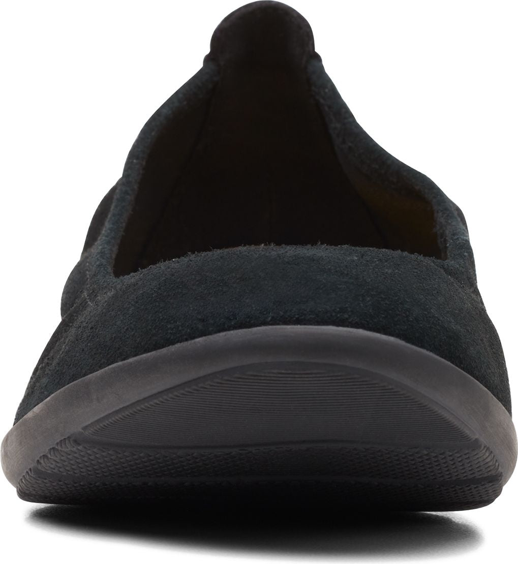 Jenette Ease Black