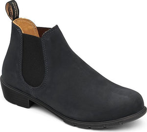 Chelsea boot in black leather with black elastic side panels and a low heel.