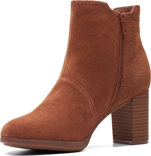 Clarks Boots Bayla Rose Tan Suede
