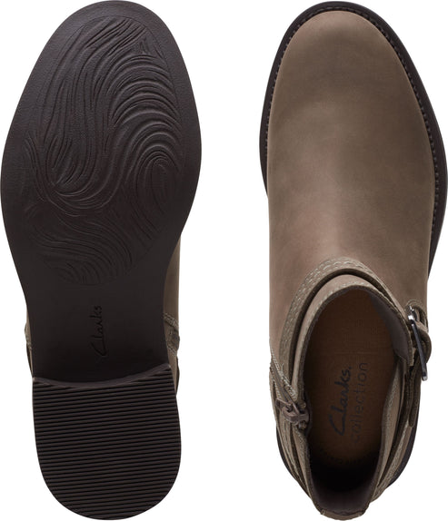 Clarks Boots Maye Strap Dark Taupe