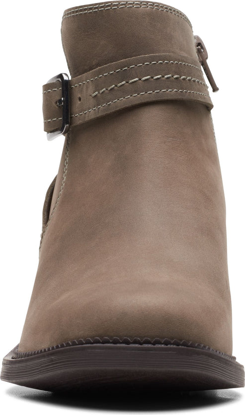 Clarks Boots Maye Strap Dark Taupe