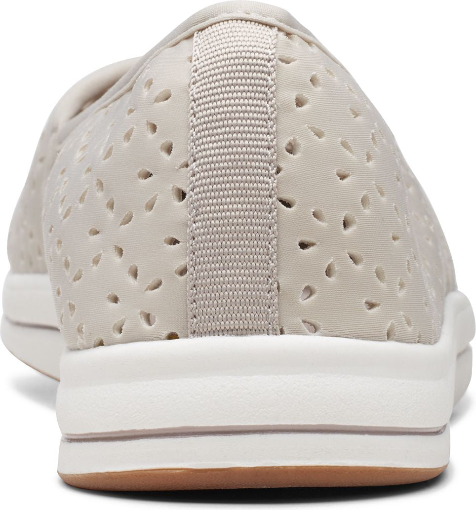 Clarks Shoes Breeze Emily Light Taupe