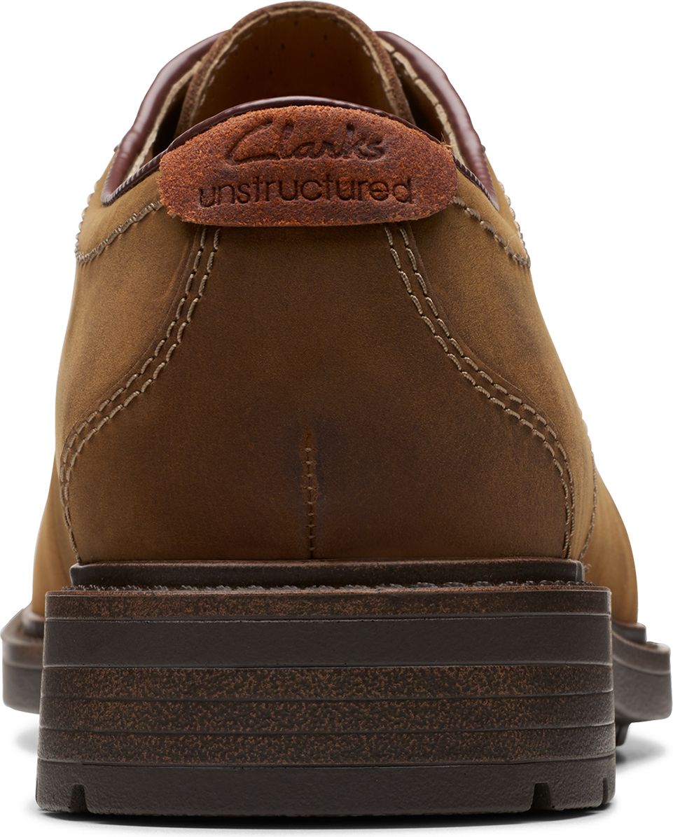 Clarks Shoes Unshire Low Beeswax