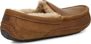 Brown leather loafer with sheepskin lining.