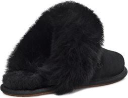 Black slipper with plush faux fur trim.
